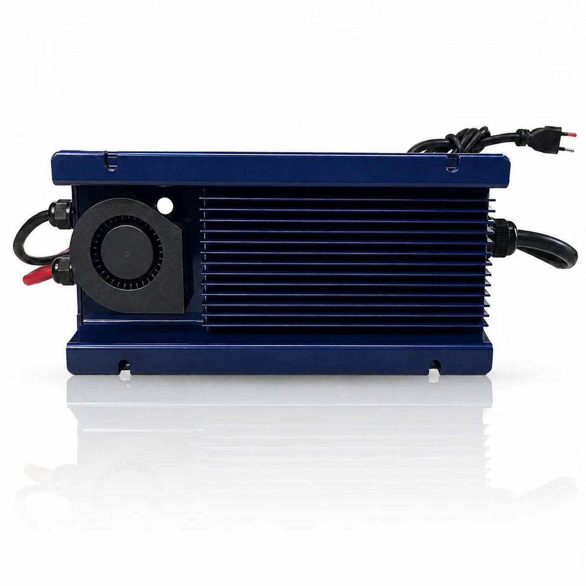 12V to 36V Marine DC-to-DC Charger | Charge on the Run